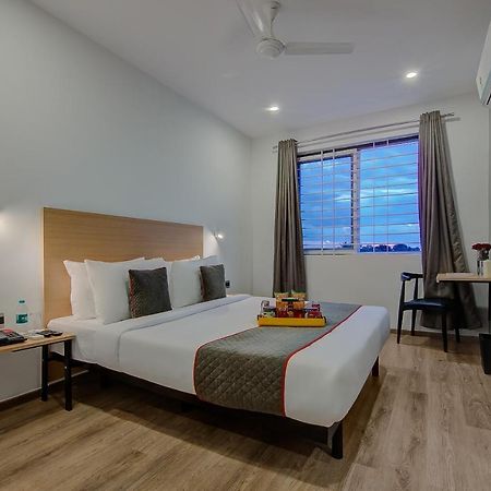Super Townhouse Global Village Tech Park Near Kengeri Bus Terminal Metro Station Бангалор Экстерьер фото