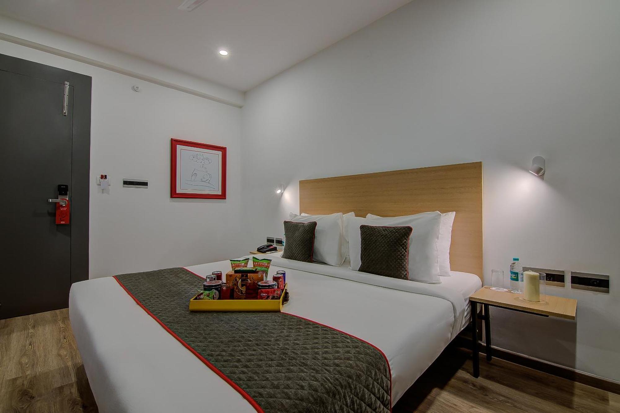 Super Townhouse Global Village Tech Park Near Kengeri Bus Terminal Metro Station Бангалор Экстерьер фото