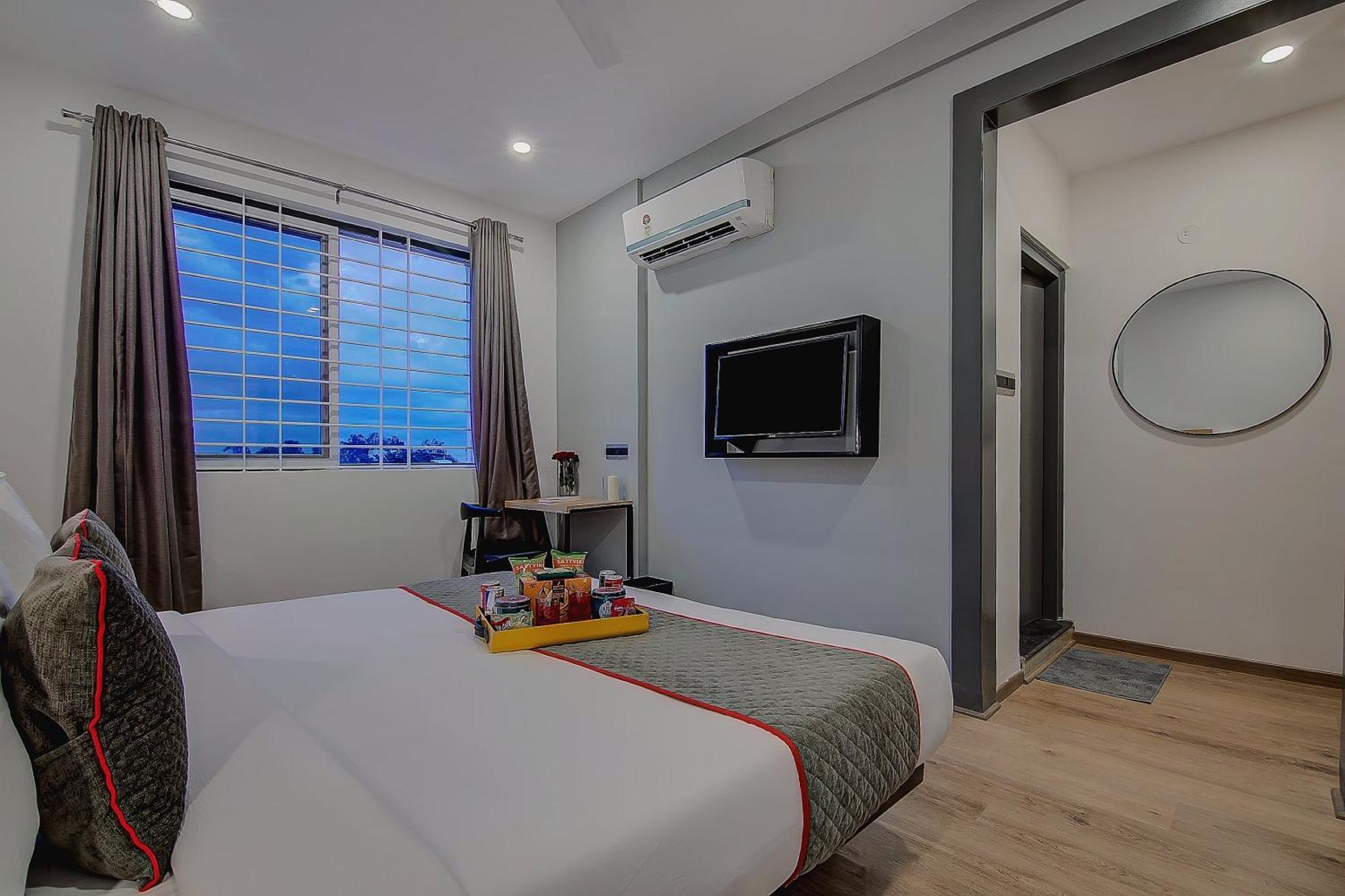 Super Townhouse Global Village Tech Park Near Kengeri Bus Terminal Metro Station Бангалор Экстерьер фото