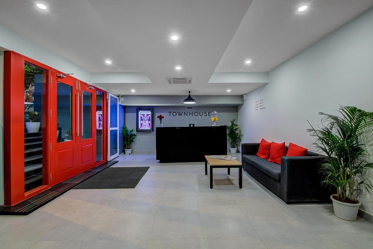 Super Townhouse Global Village Tech Park Near Kengeri Bus Terminal Metro Station Бангалор Экстерьер фото